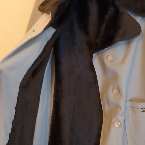 Vintage ILGWU Trench Coat - Picture 5 of 14